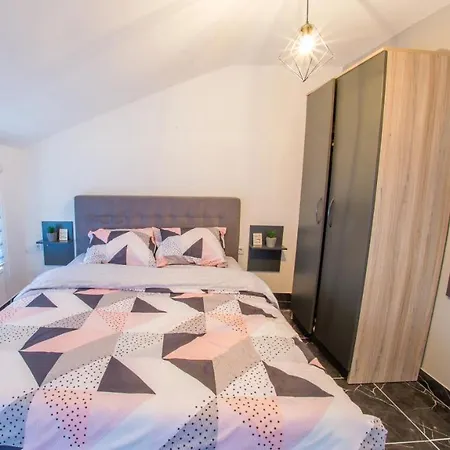 The Jewel Of Apartman