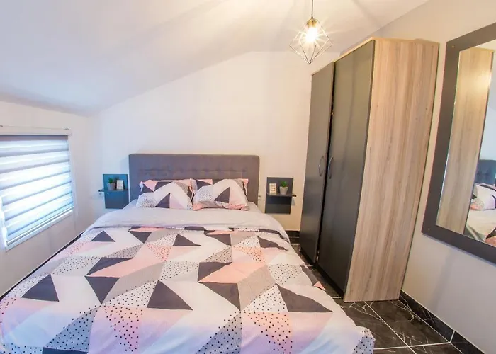 The Jewel Of Apartman